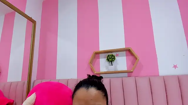 Snapshot of ISABELLA_020 chatting on October 31, 2025, 1:19 pm ISABELLA 020 online show from October 31, 2025, 1:19 pm