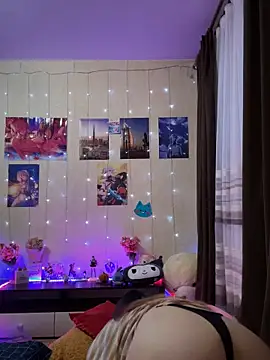 Snapshot of Heart_Ass chatting on December 7, 2024, 4:37 am Heart Ass online show from December 7, 2024, 4:37 am