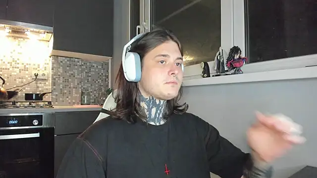  torfin  online show from March 4, 2025, 12:29 am