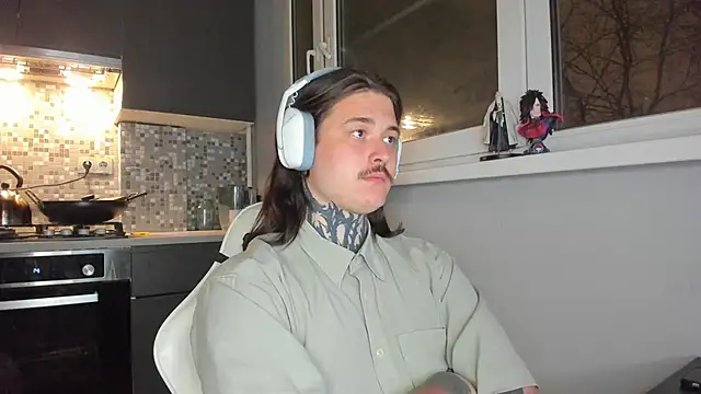  torfin  online show from February 8, 2025, 8:10 pm