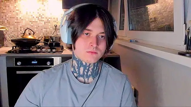  torfin  online show from March 29, 2026, 8:54 pm