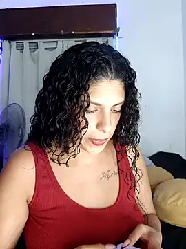 Snapshot of Shura_xxxBig chatting on January 11, 2026, 2:18 am Shura xxxBig online show from January 11, 2026, 2:18 am