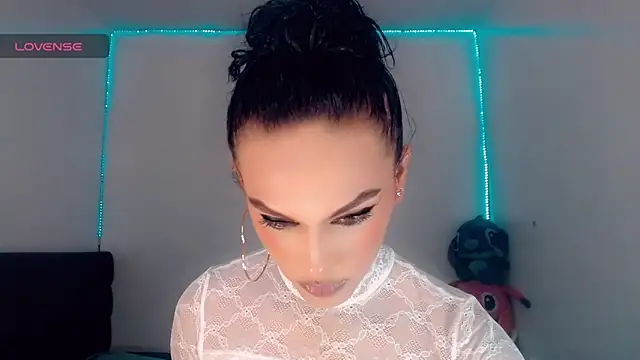  Riannagarcia  online show from November 4, 2025, 3:43 am