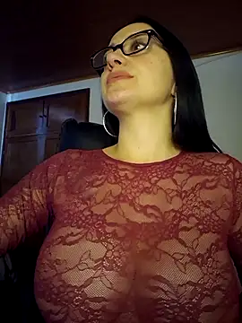 preetypeach online show from January 8, 2026, 9:10 pm