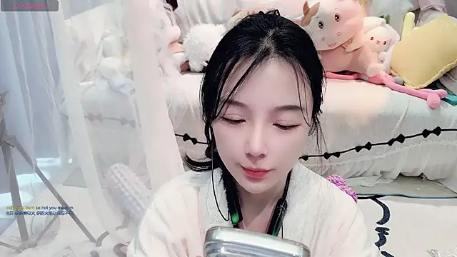 AKiKi711 online show from March 6, 2026, 5:02 am