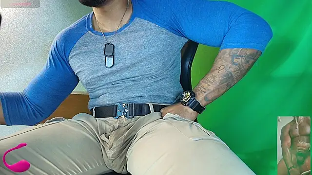 Snapshot of hot_black3 chatting on February 28, 2026, 11:32 am hot black3 online show from February 28, 2026, 11:32 am