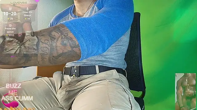 Snapshot of hot_black3 chatting on February 21, 2026, 5:53 am hot black3 online show from February 21, 2026, 5:53 am