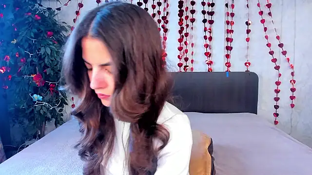 Milana Crystal  online show from February 22, 2026, 8:17 am