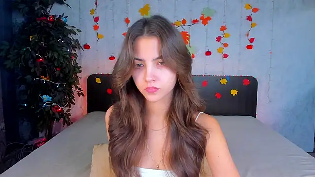 Milana Crystal  online show from November 13, 2025, 8:07 am