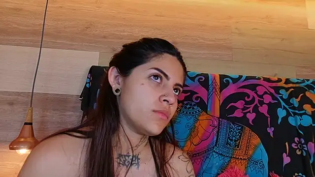 Cori Paige online show from November 14, 2025, 4:16 am