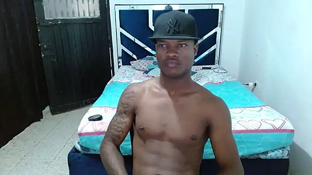 Snapshot of MiguelAngelxl chatting on September 30, 2025, 2:34 pm MiguelAngelxl online show from September 30, 2025, 2:34 pm