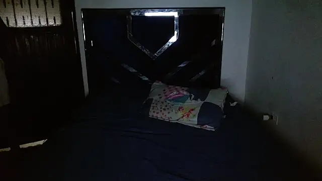 Snapshot of MiguelAngelxl chatting on October 6, 2025, 12:23 am MiguelAngelxl online show from October 6, 2025, 12:23 am