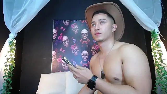 francesco evan online show from February 13, 2025, 3:56 pm