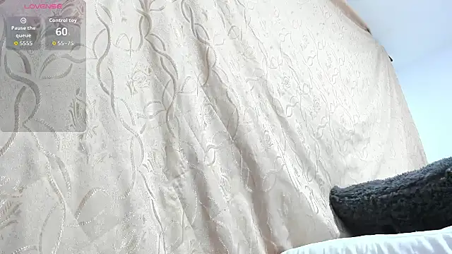 Kylie2211 online show from January 6, 2026, 2:15 am