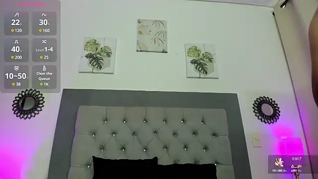 Kylie2211 online show from March 10, 2025, 12:17 pm