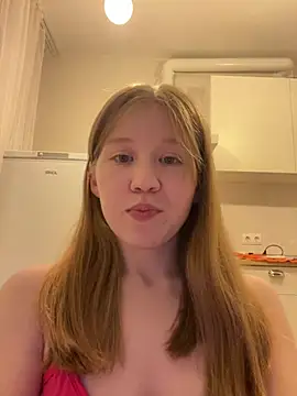 Eva Weyne online show from April 27, 2026, 8:29 pm