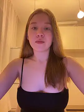 Eva Weyne online show from March 12, 2026, 8:24 pm