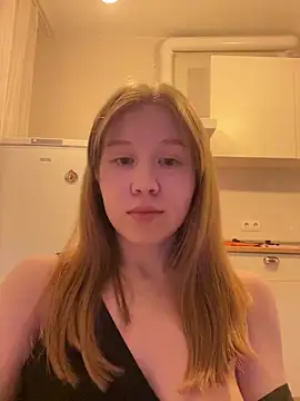 Eva Weyne online show from April 5, 2026, 7:53 pm