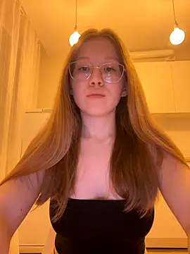 Eva Weyne online show from October 11, 2025, 6:42 pm