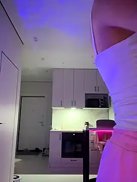Snapshot of Sweet__Milly chatting on October 11, 2025, 2:29 pm Sweet Milly online show from October 11, 2025, 2:29 pm