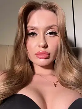 Sweet  Milly online show from January 31, 2026, 7:12 pm