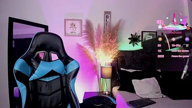 devlin violett online show from March 23, 2025, 2:37 am