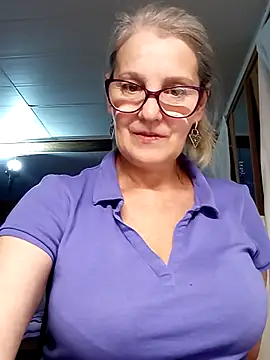 irinamaux online show from October 11, 2025, 5:14 pm