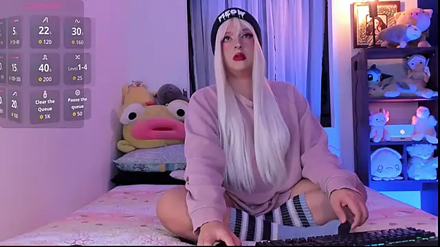 Snapshot of _Skie_ chatting on September 19, 2025, 4:16 am  Skie  online show from September 19, 2025, 4:16 am