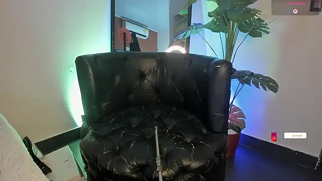 Snapshot of _karime_ chatting on February 28, 2026, 8:19 pm karime online show from February 28, 2026, 8:19 pm