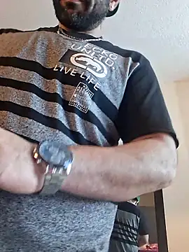 Zander823 online show from March 5, 2026, 2:46 pm