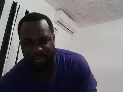 Snapshot of Bighood_T chatting on December 12, 2024, 2:37 am Bighood T online show from December 12, 2024, 2:37 am