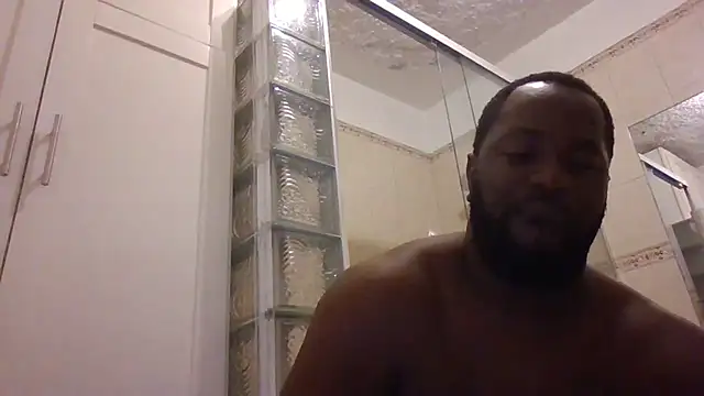 Bighood T online show from June 7, 2026, 3:23 am