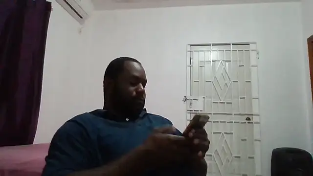 Bighood T online show from April 15, 2026, 3:34 am