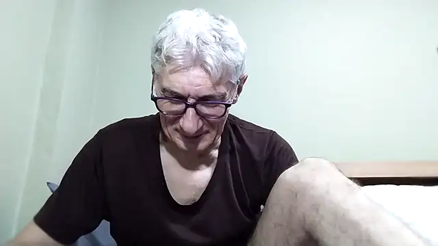 BIGUNCUTHARDCOCK online show from November 7, 2025, 1:04 pm