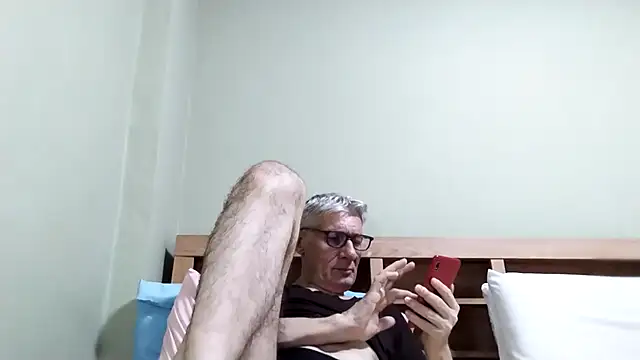 BIGUNCUTHARDCOCK online show from December 21, 2025, 2:08 pm