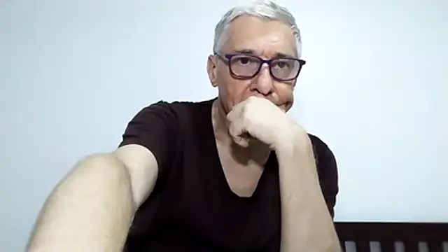 BIGUNCUTHARDCOCK online show from March 22, 2026, 1:23 pm