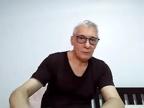 BIGUNCUTHARDCOCK online show from April 11, 2026, 2:41 am