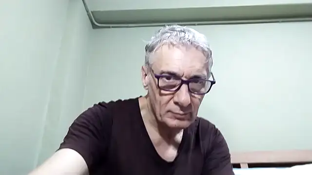 BIGUNCUTHARDCOCK online show from November 15, 2025, 1:09 am