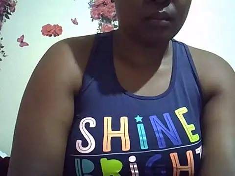 Giannah01 online show from April 18, 2026, 8:27 am