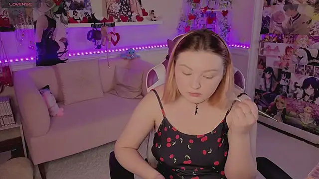 Unholy Lady online show from February 15, 2026, 6:36 am