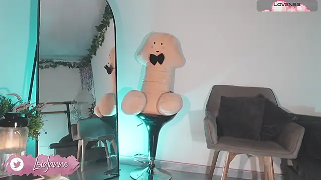 loIijanne online show from March 31, 2026, 12:01 am