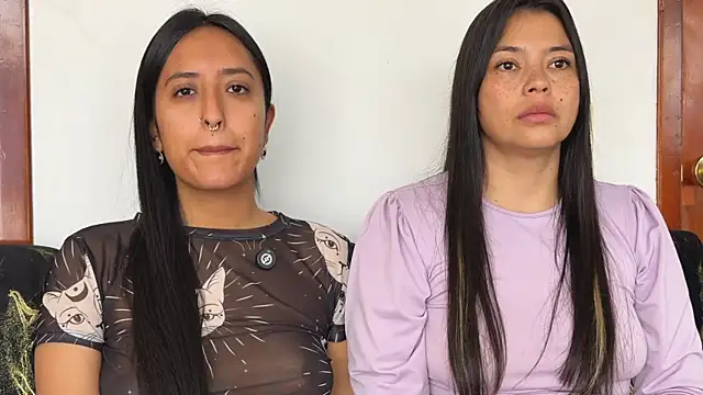 Snapshot of 2SummerLove1 chatting on January 18, 2026, 2:31 pm 2SummerLove1 online show from January 18, 2026, 2:31 pm