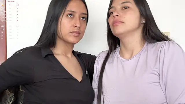 Snapshot of 2SummerLove1 chatting on February 12, 2026, 7:57 pm 2SummerLove1 online show from February 12, 2026, 7:57 pm