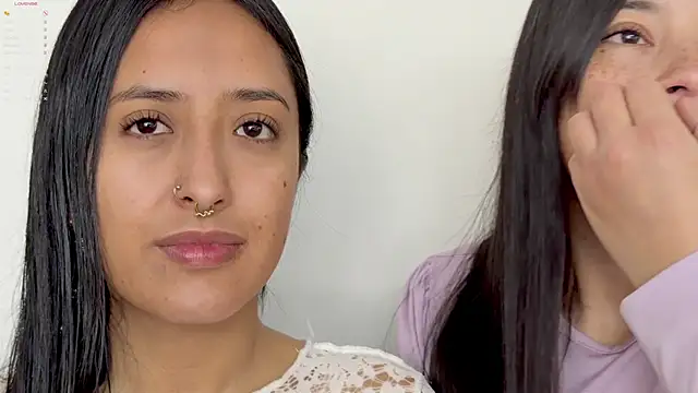 Snapshot of 2SummerLove1 chatting on March 3, 2026, 2:13 pm 2SummerLove1 online show from March 3, 2026, 2:13 pm