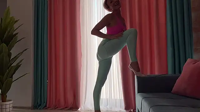 UrGoddessJenny online show from November 6, 2025, 9:57 am