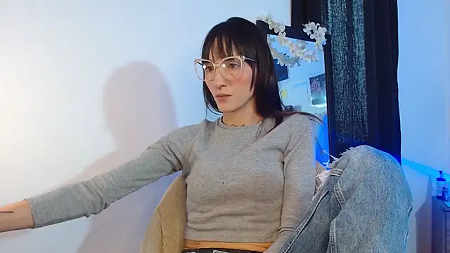 Snapshot of Sakura_and_yuki chatting on February 26, 2025, 2:16 pm Sakura and yuki online show from February 26, 2025, 2:16 pm