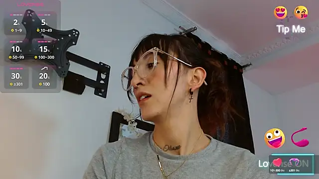 Snapshot of Sakura_and_yuki chatting on February 21, 2025, 9:32 pm Sakura and yuki online show from February 21, 2025, 9:32 pm