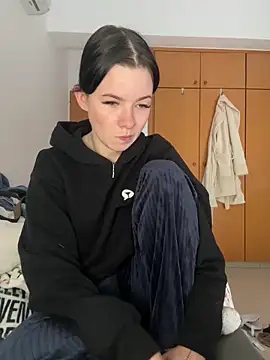 RoxiBlack online show from February 7, 2026, 8:00 am