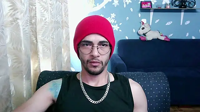 Snapshot of ponzothc chatting on October 25, 2025, 9:15 pm ponzothc online show from October 25, 2025, 9:15 pm