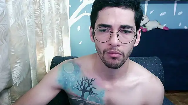 Snapshot of ponzothc chatting on October 13, 2025, 8:54 pm ponzothc online show from October 13, 2025, 8:54 pm